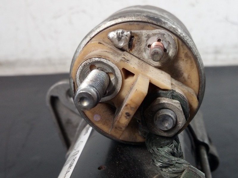 Recambio de motor arranque para dacia sandero stepway referencia OEM IAM 233007689R AT0389A P3-B7-12-3