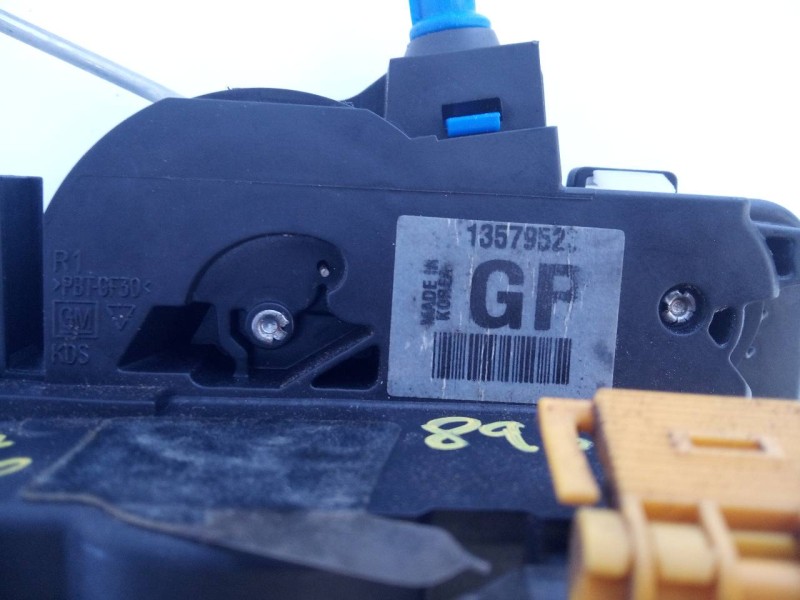 Recambio de cerradura puerta delantera derecha para opel astra j lim. 4türig excellence referencia OEM IAM 1357952  E2-B6-29-2