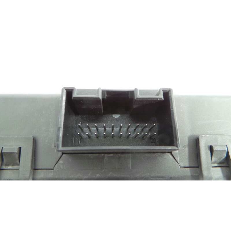 Recambio de modulo electronico para audi a4 ber. (b8) básico referencia OEM IAM 8T0907468M  E2-A1-8-3