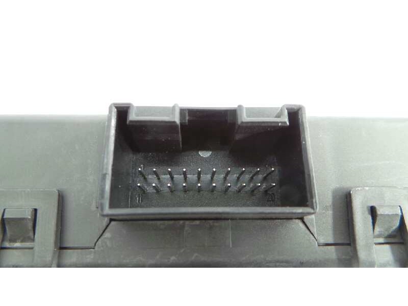 Recambio de modulo electronico para audi a4 ber. (b8) básico referencia OEM IAM 8T0907468M  E2-A1-8-3