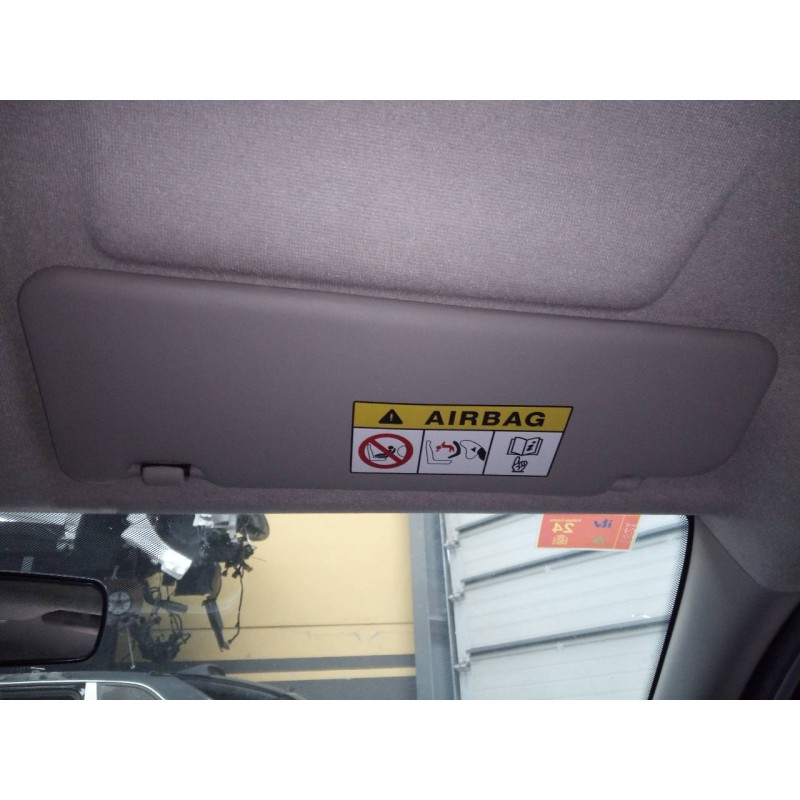 Recambio de parasol derecho para dacia sandero stepway referencia OEM IAM   