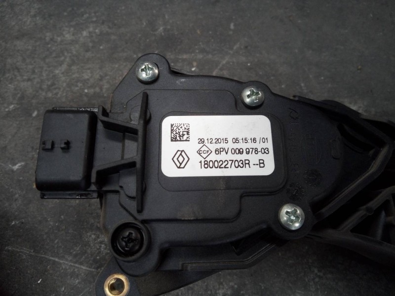 Recambio de pedal acelerador para dacia sandero stepway referencia OEM IAM 180022703R 6PV00997803 