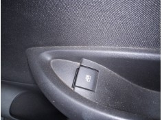 MANDO ELEVALUNAS TRASERO DERECHO 