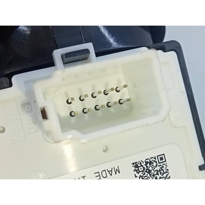 Recambio de mando limpia para opel astra k sports tourer dynamic referencia OEM IAM 39043493  E3-A5-18-4