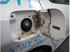 Recambio de tapa exterior combustible para dacia sandero stepway referencia OEM IAM    2