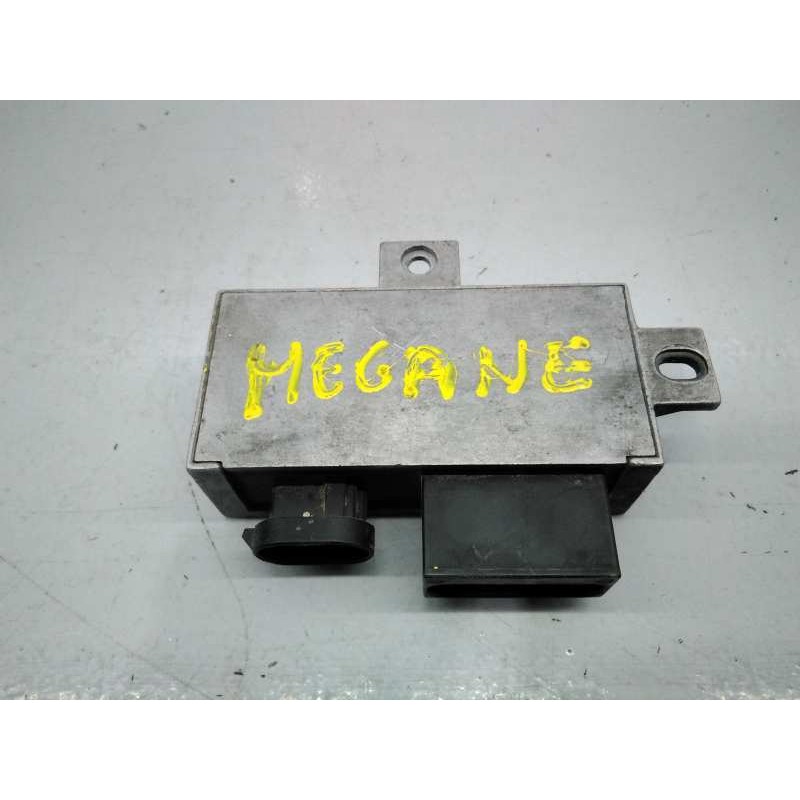 Recambio de caja precalentamiento para renault megane i classic (la0) referencia OEM IAM   E2-A1-39-7