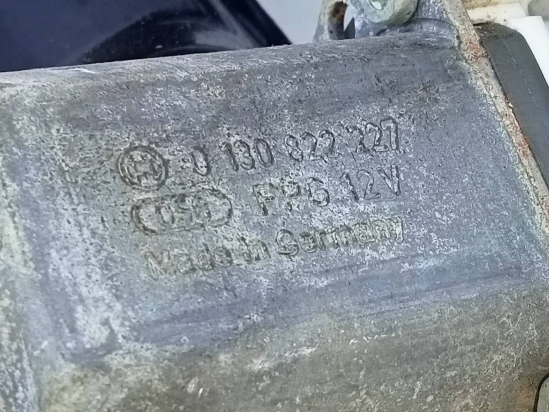 Recambio de elevalunas delantero derecho para bmw serie 3 touring (e91) 318d referencia OEM IAM 0130822227  E1-A3-52-1