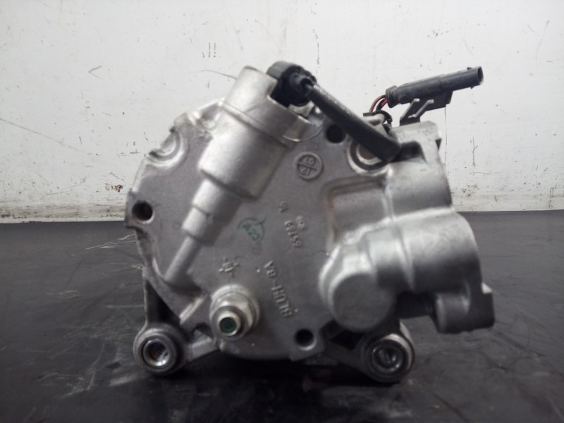 Recambio de compresor aire acondicionado para bmw serie x1 (f48) sdrive18d referencia OEM IAM 6452682687301 1701252672 P3-A3-19-