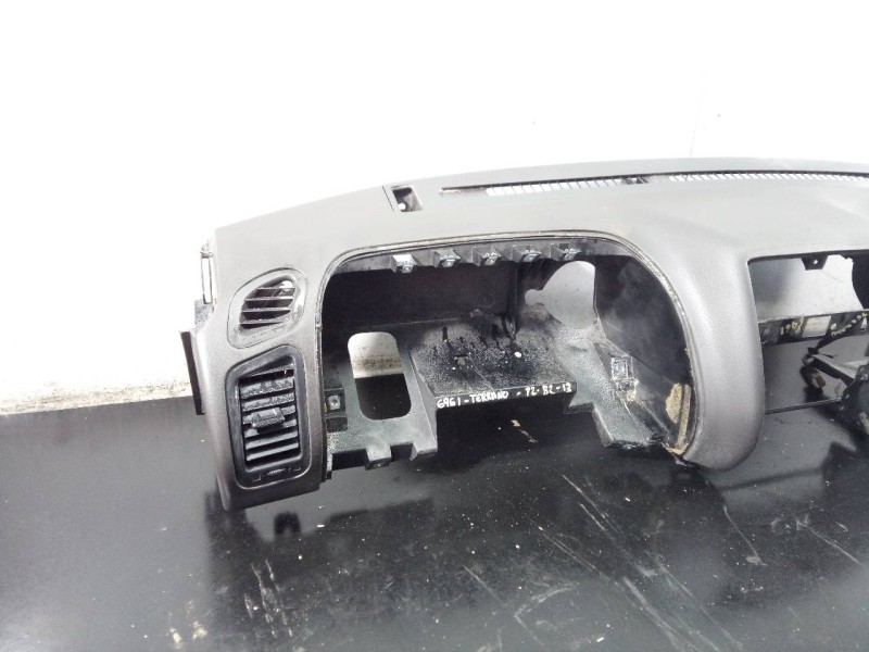 Recambio de salpicadero para nissan terrano/terrano.ii (r20) luxury referencia OEM IAM   P2-A1-17