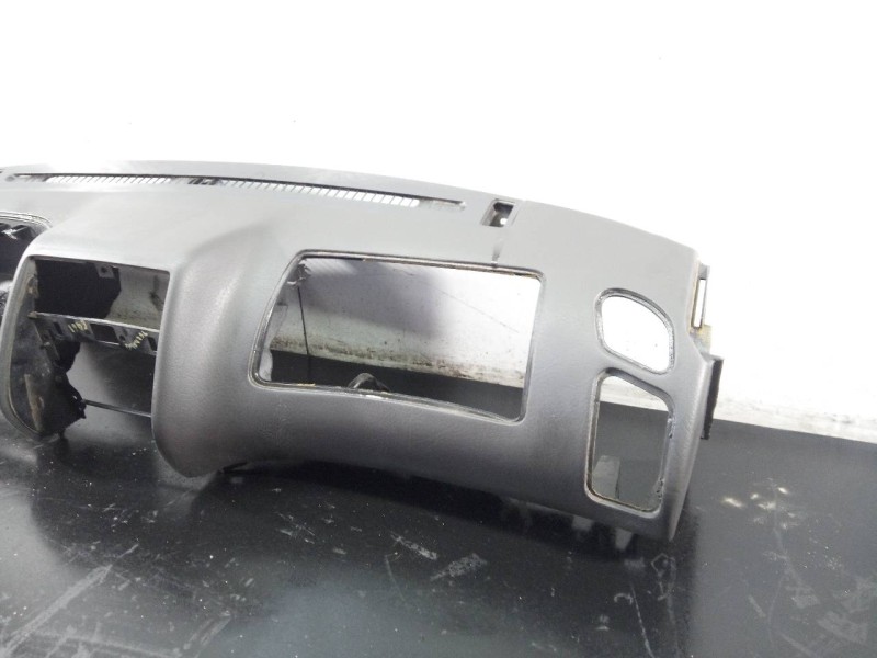 Recambio de salpicadero para nissan terrano/terrano.ii (r20) luxury referencia OEM IAM   P2-A1-17