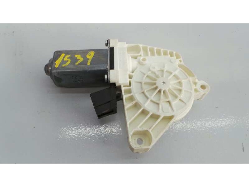 Recambio de motor elevalunas trasero izquierdo para mercedes-benz clase b (w245) referencia OEM IAM A1698204542  E1-A2-4-1