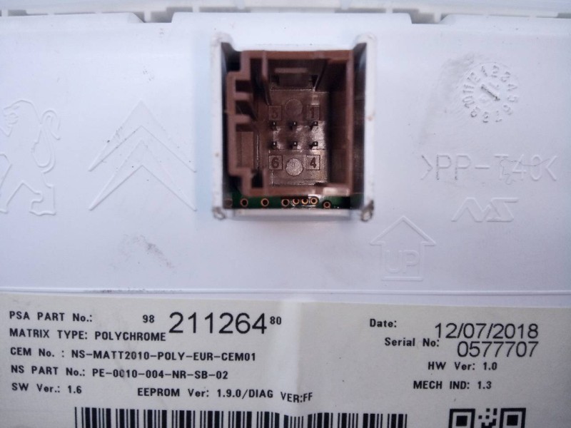 Recambio de cuadro instrumentos para peugeot 208 (p2) allure referencia OEM IAM 9821126480  E3-B2-28-1