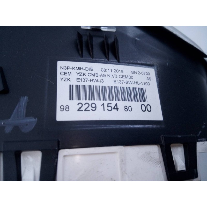 Recambio de cuadro instrumentos para peugeot 208 (p2) allure referencia OEM IAM 9821126480  E3-B2-28-1