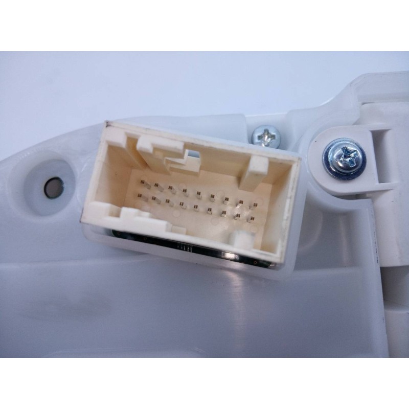 Recambio de cuadro instrumentos para peugeot 208 (p2) allure referencia OEM IAM 9821126480  E3-B2-28-1