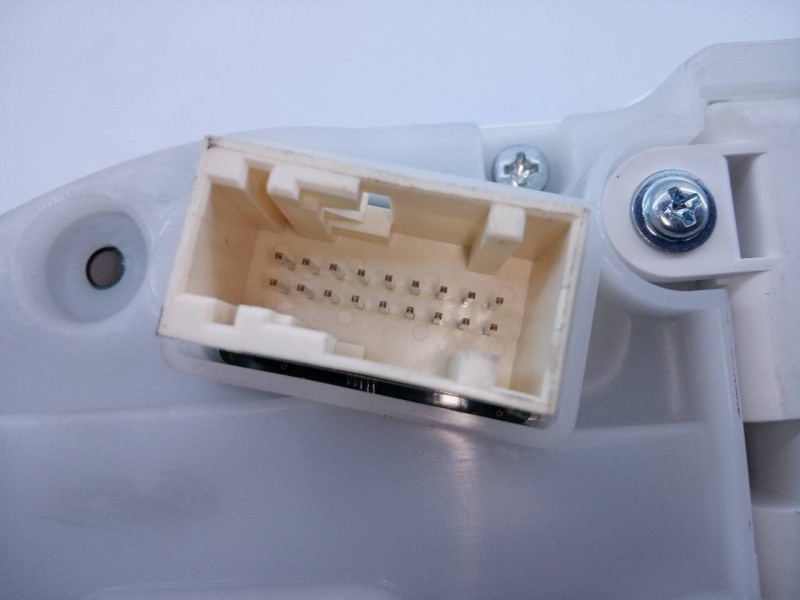 Recambio de cuadro instrumentos para peugeot 208 (p2) allure referencia OEM IAM 9821126480  E3-B2-28-1