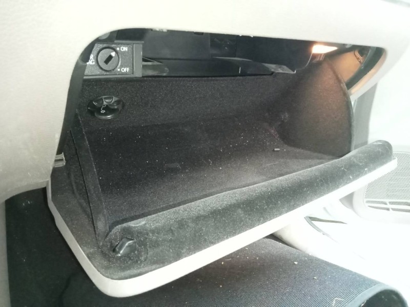 Recambio de guantera para volkswagen golf vi (5k1) rabbit bluemotion referencia OEM IAM   