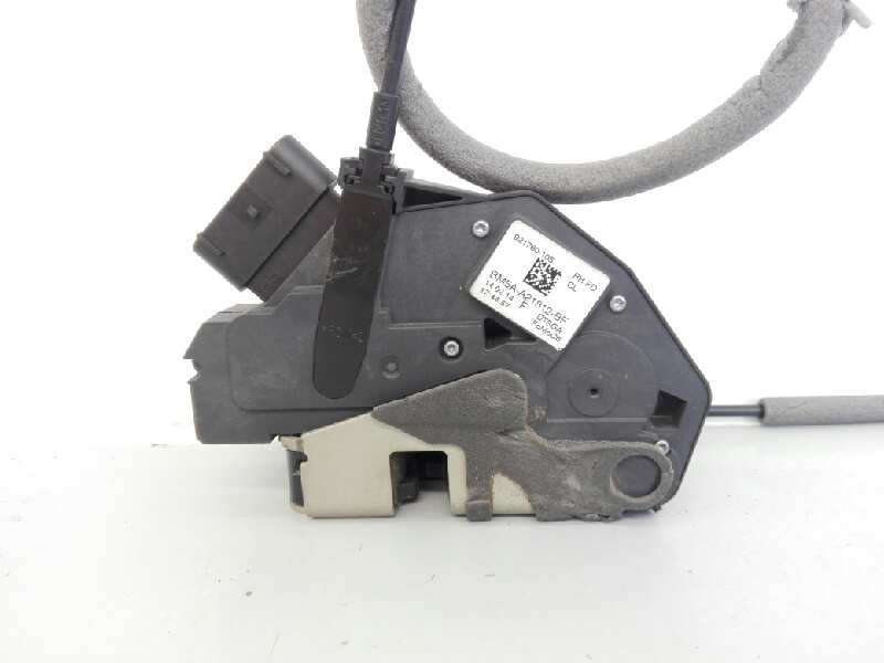 Recambio de cerradura puerta delantera derecha para ford focus lim. (cb8) trend referencia OEM IAM BM5AA21812BF 921760105 E2-B3-