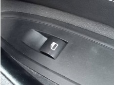 MANDO ELEVALUNAS DELANTERO DERECHO 