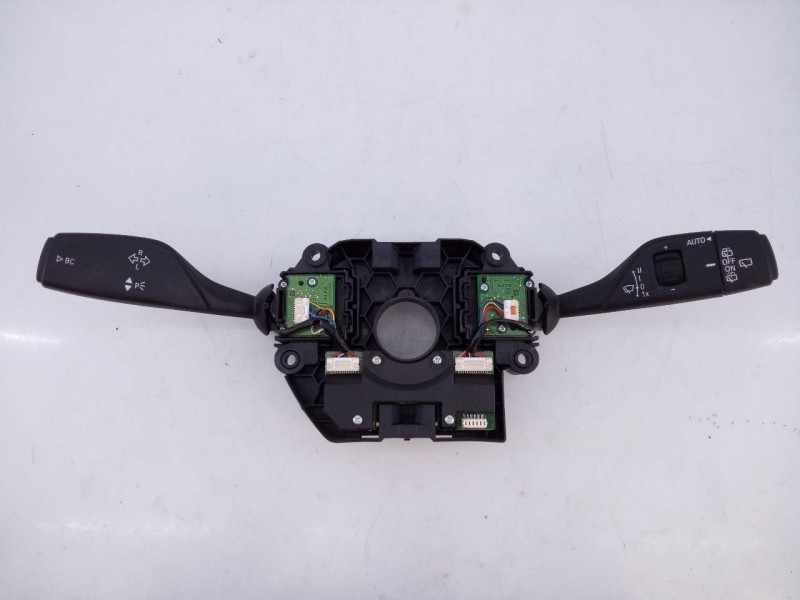 Recambio de mando intermitentes para bmw serie x1 (f48) sdrive18d referencia OEM IAM 9368597AI03  E3-A2-35-3