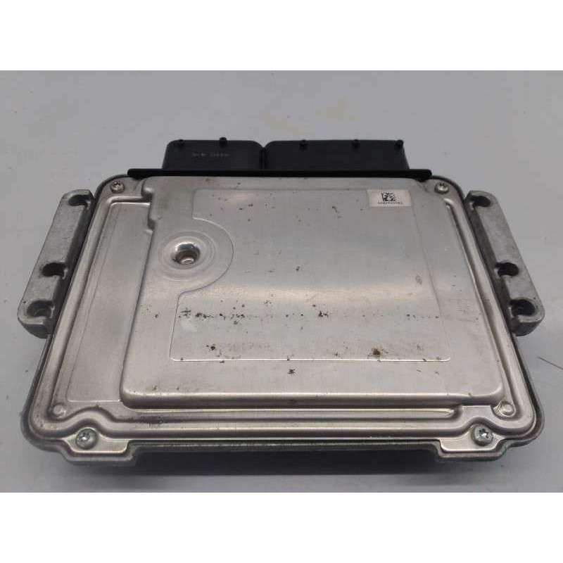 Recambio de centralita motor uce para hyundai ix35 comfort 2wd referencia OEM IAM 391202A000 0281017696 E3-A3-44-1