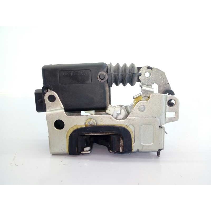 Recambio de cerradura puerta trasera derecha para dacia duster laureate 4x2 referencia OEM IAM   E1-A1-8-3