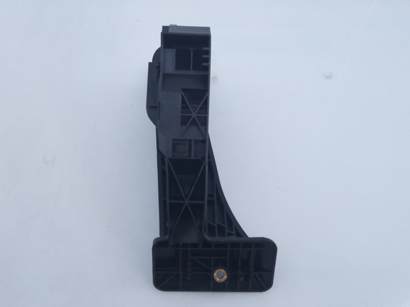 Recambio de pedal acelerador para bmw serie x1 (f48) sdrive18d referencia OEM IAM 3542685999906  E3-A2-26-2