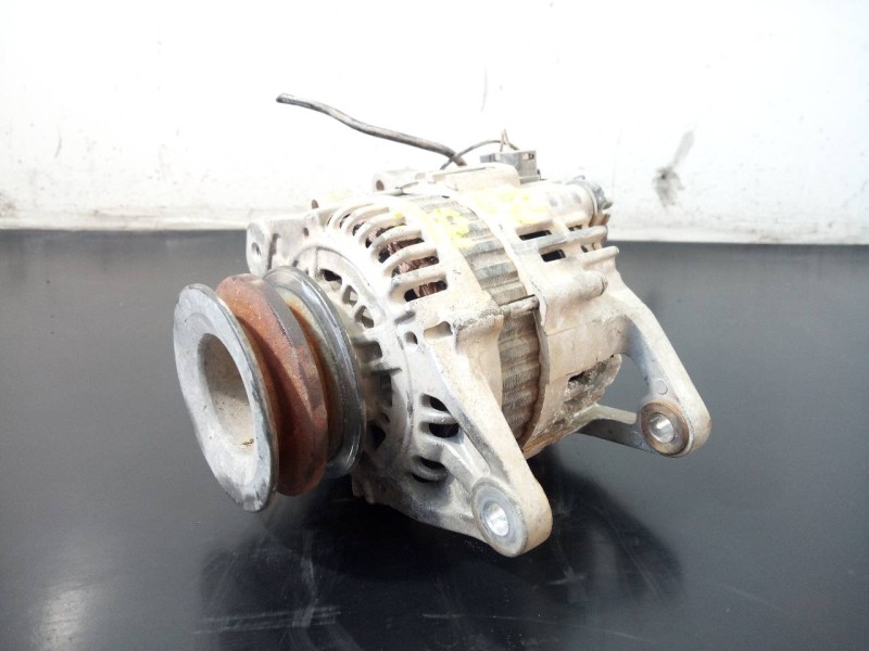 Recambio de alternador para nissan pick-up (d22) td doble cabina 4x4 referencia OEM IAM F8660728  P3-A4-28-3