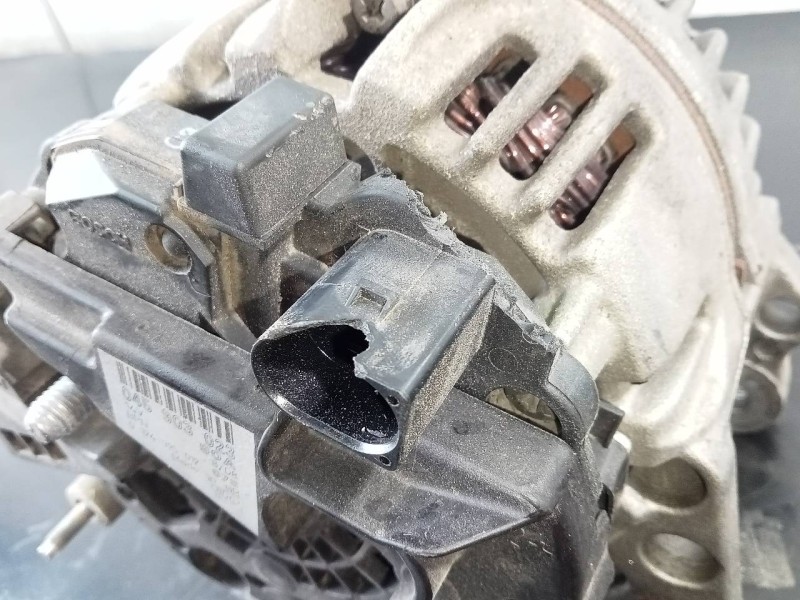 Recambio de alternador para seat ibiza (6l1) ecomotive referencia OEM IAM 045903023 012325012 P3-A4-28-2