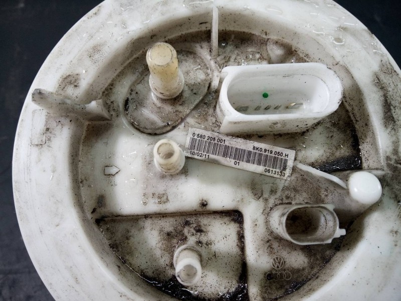 Recambio de aforador para audi a4 ber. (b8) s line sportpaket / plus referencia OEM IAM 8K0919050H 0580205001 P3-A6-3-2