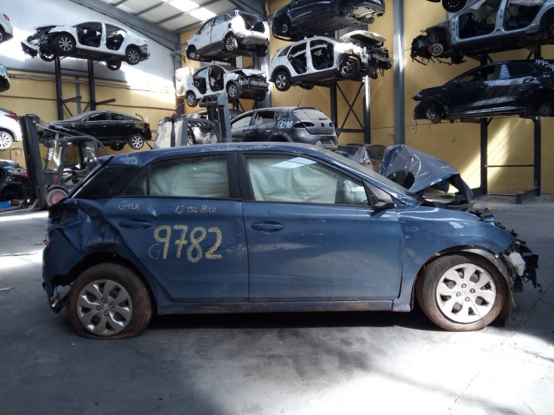 Recambio de caja cambios para hyundai i20 trend referencia OEM IAM B17AI4474  M1-A3-132