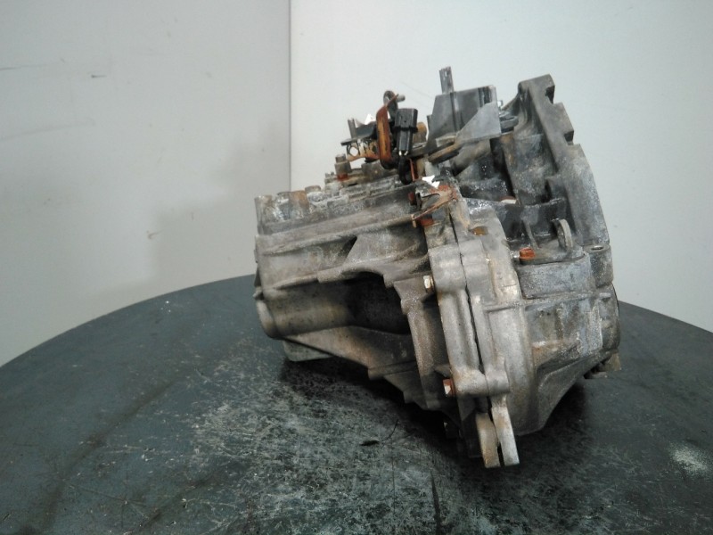 Recambio de caja cambios para hyundai i20 trend referencia OEM IAM B17AI4474  M1-A3-132