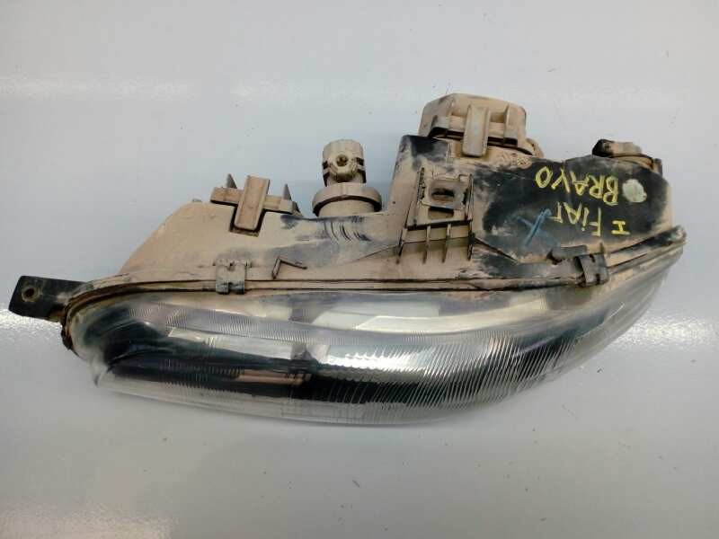 Recambio de faro izquierdo para fiat bravo (182) referencia OEM IAM   E2-B2-52-2