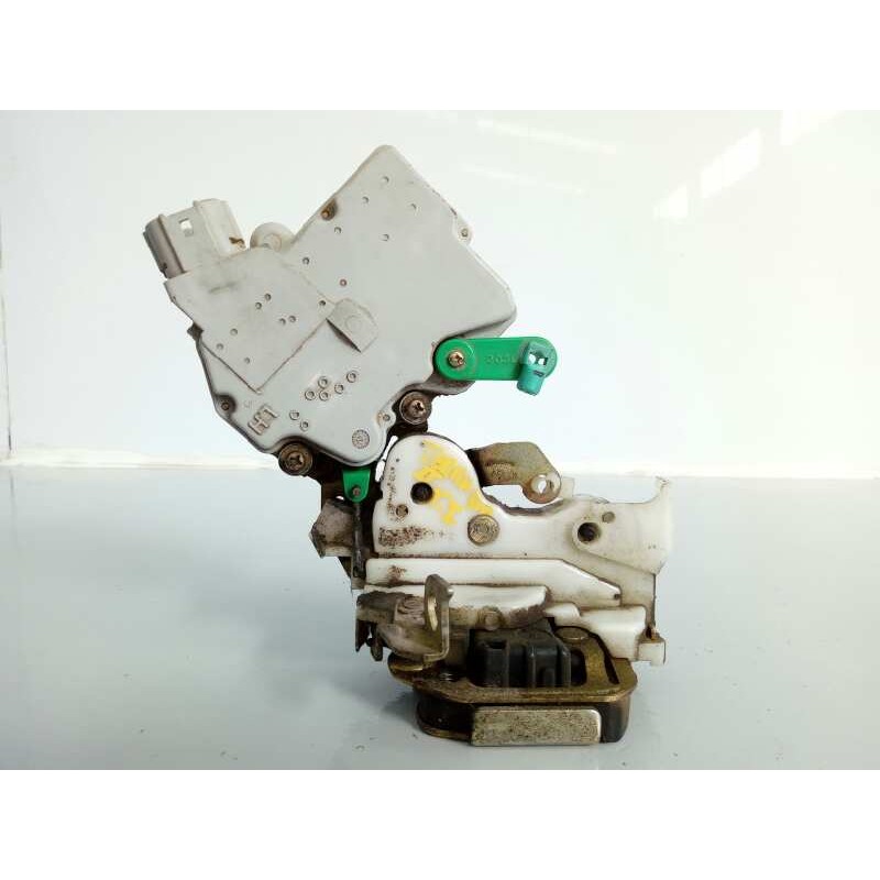 Recambio de cerradura puerta trasera izquierda para nissan terrano/terrano.ii (r20) referencia OEM IAM   E2-A4-61-1