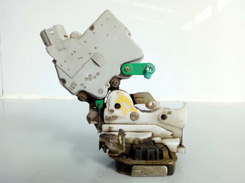 Recambio de cerradura puerta trasera izquierda para nissan terrano/terrano.ii (r20) referencia OEM IAM   E2-A4-61-1