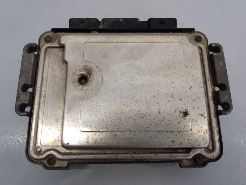 Recambio de centralita motor uce para opel movano (2004 =>) furgón medio techo sobreelevado l2h3 3.5t referencia OEM IAM 0281012