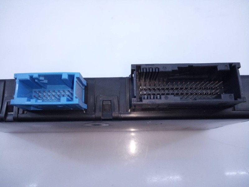 Recambio de modulo electronico para bmw serie 5 touring (f11) 520d referencia OEM IAM 9380323  E3-A2-40-4