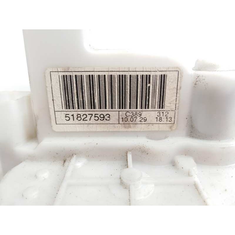 Recambio de cerradura puerta delantera derecha para fiat nuova 500 (150) lounge referencia OEM IAM 51827593  E2-B2-5-2