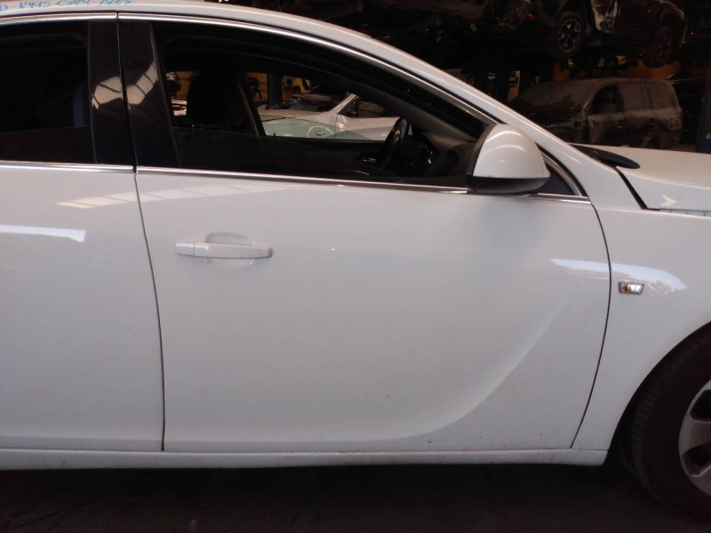 Recambio de puerta delantera derecha para opel insignia berlina cosmo referencia OEM IAM   