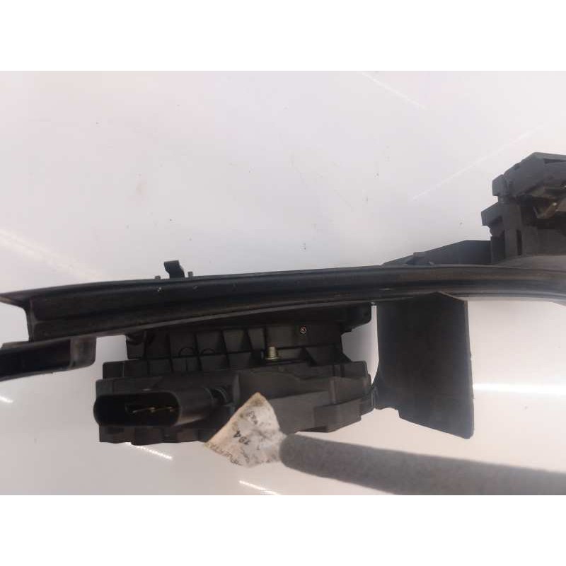 Recambio de cerradura puerta delantera derecha para ford kuga (cbs) titanium referencia OEM IAM BM5AA21812BE 921760104 E2-B3-19-