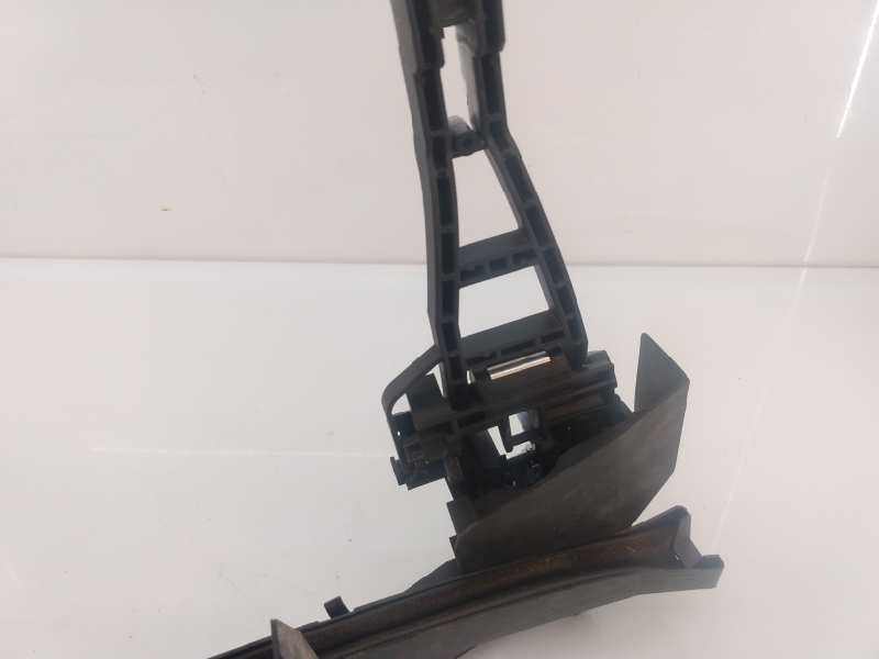 Recambio de cerradura puerta delantera derecha para ford kuga (cbs) titanium referencia OEM IAM BM5AA21812BE 921760104 E2-B3-19-