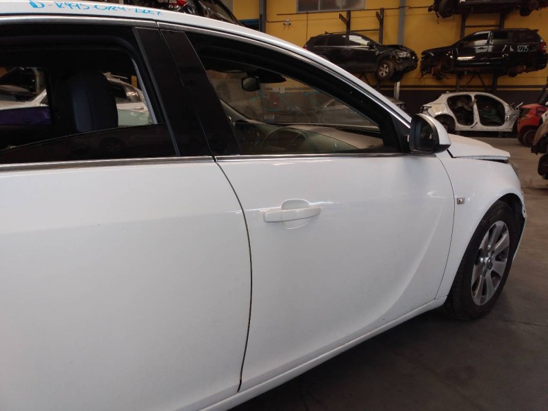 Recambio de puerta delantera derecha para opel insignia berlina cosmo referencia OEM IAM   