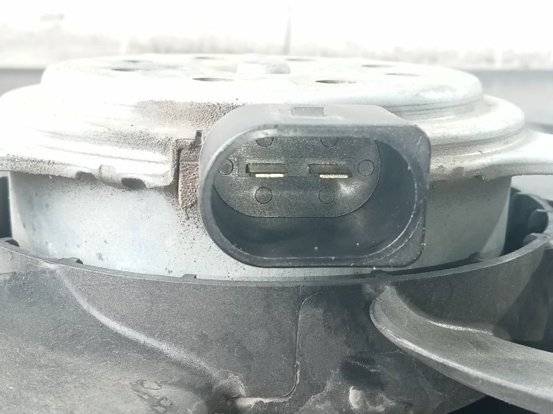 Recambio de electroventilador para audi a4 ber. (b8) s line sportpaket / plus referencia OEM IAM FC2000M134986  P2-A7-4
