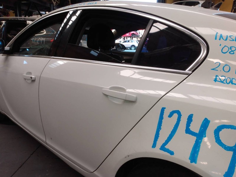 Recambio de puerta trasera izquierda para opel insignia berlina cosmo referencia OEM IAM   