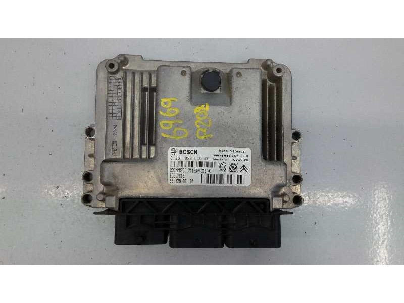 Recambio de centralita motor uce para peugeot 208 access referencia OEM IAM 9807886180 0281030545 E3-B2-43-3
