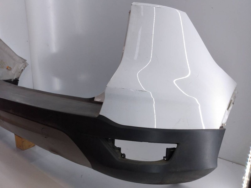 Recambio de paragolpes trasero para ford kuga (cbs) titanium referencia OEM IAM   E6-A3-2