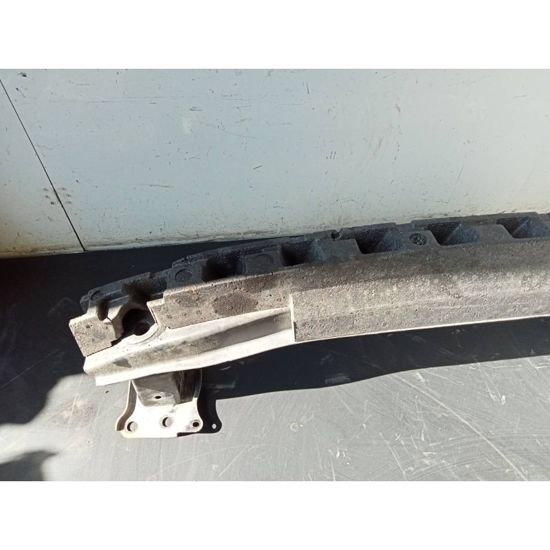 Recambio de refuerzo paragolpes delantero para volkswagen touran (1t1) advance referencia OEM IAM   P1-A1-42