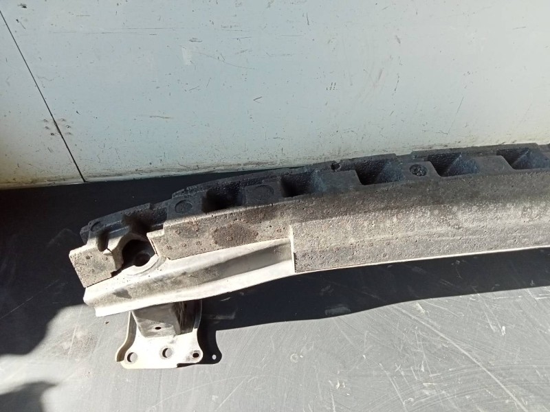 Recambio de refuerzo paragolpes delantero para volkswagen touran (1t1) advance referencia OEM IAM   P1-A1-42