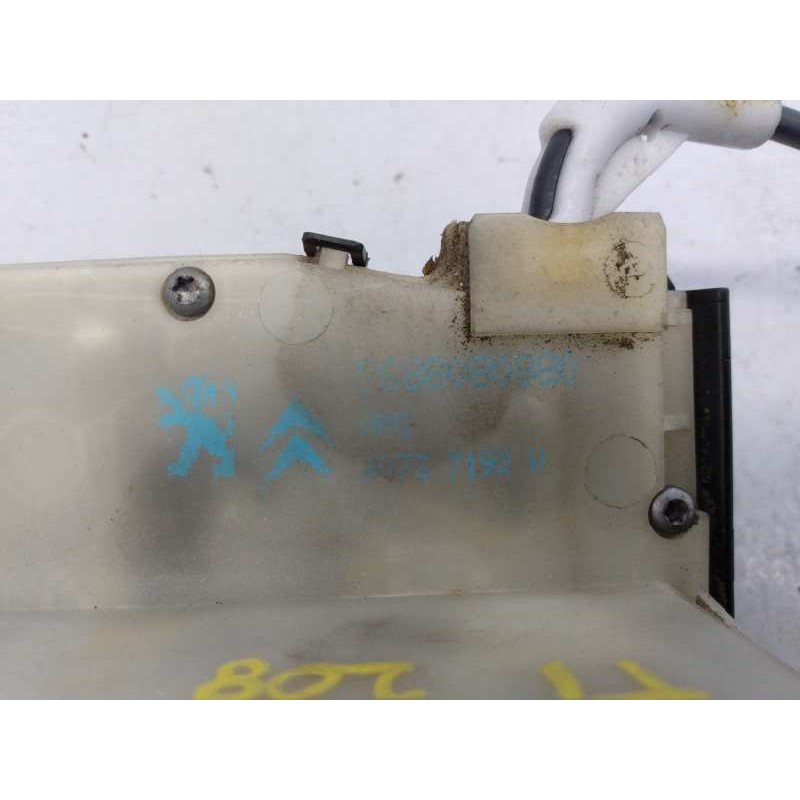 Recambio de cerradura puerta trasera izquierda para peugeot 208 access referencia OEM IAM 9688080880  E1-A4-40-1