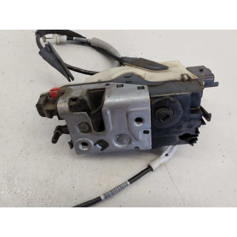 Recambio de cerradura puerta trasera izquierda para peugeot 208 access referencia OEM IAM 9688080880  E1-A4-40-1