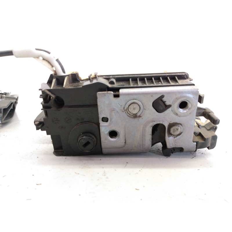 Recambio de cerradura puerta trasera izquierda para peugeot 208 access referencia OEM IAM 9688080880  E1-A4-40-1